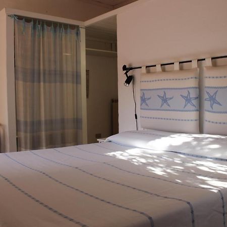 B&B Le Corti Di Aloa San Pantaleo Kültér fotó