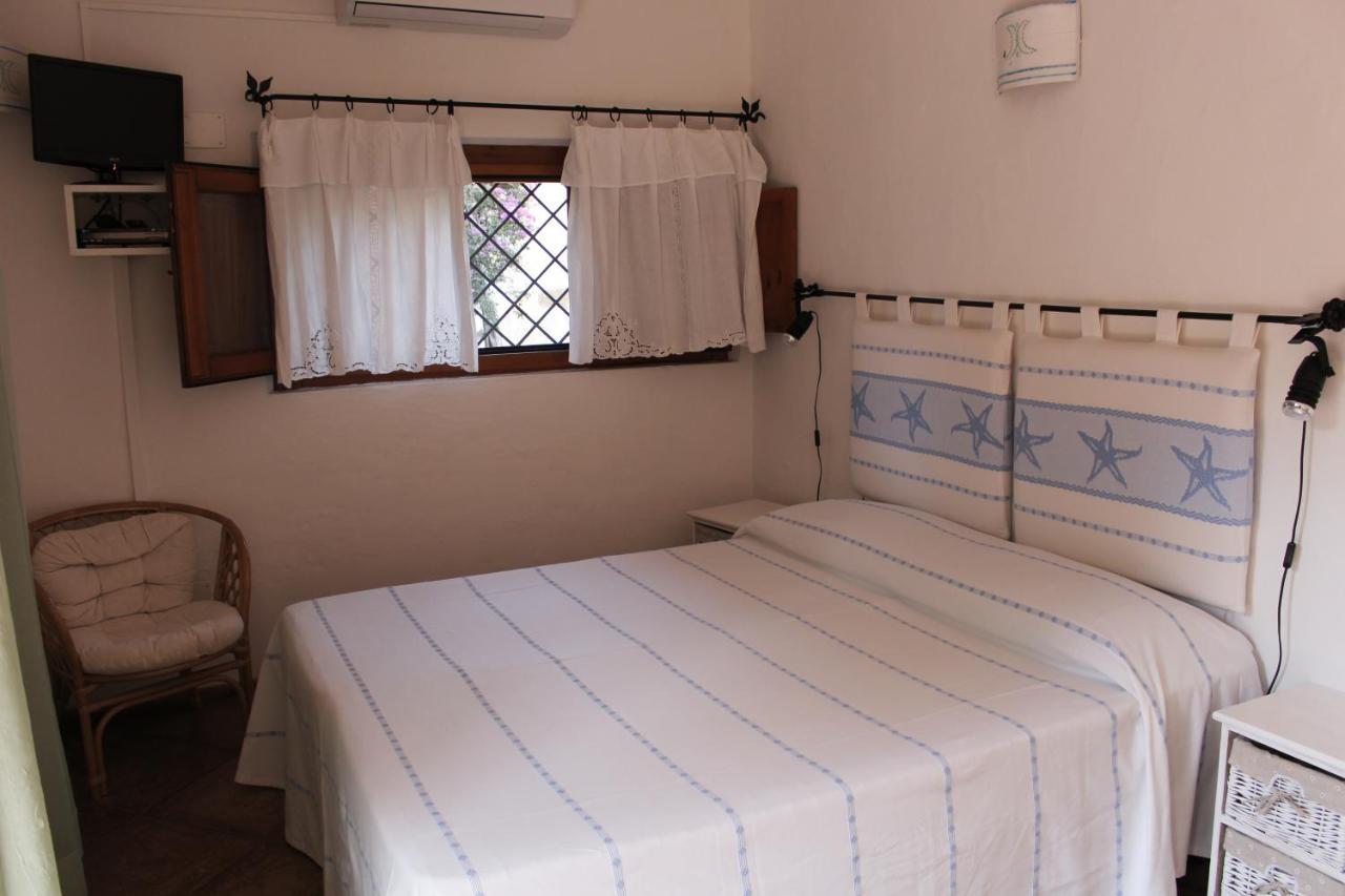 B&B Le Corti Di Aloa San Pantaleo Kültér fotó